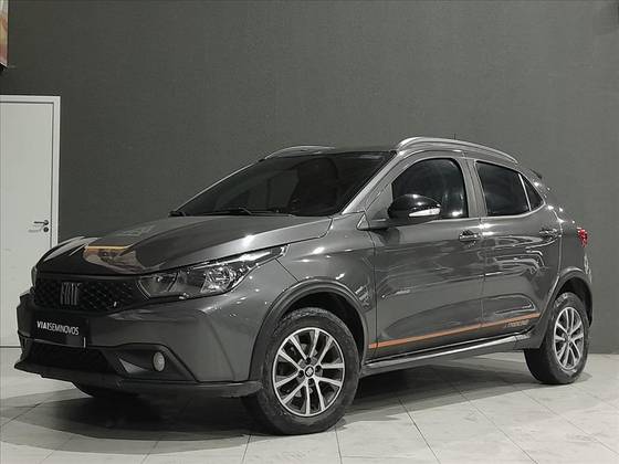 FIAT ARGO 1.3 FIREFLY FLEX TREKKING CVT FIAT ARGO 1.3 FIREFLY FLEX TREKKING CVT